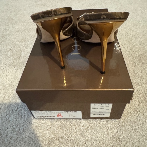 Gucci Purse, Shoes & Wallet - Picture 8 of 12